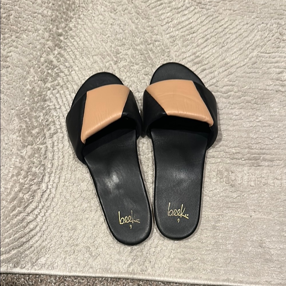 Beek Black and Tan Slide Sandals